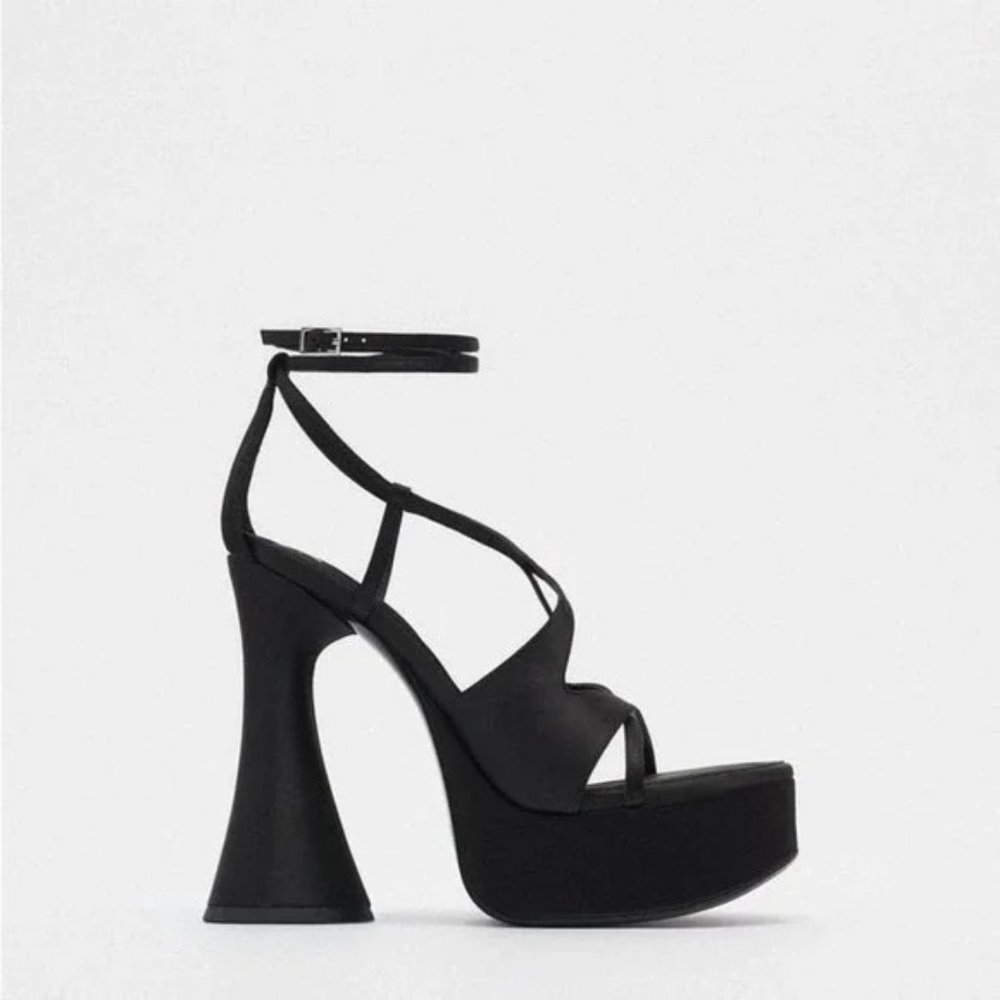 *nwot* black zara strappy platform heels with flared base in satiny black fabric